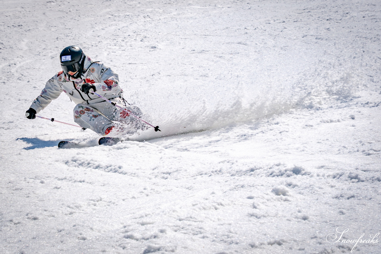 キロロリゾート｜ポカポカ陽気で絶好の春スキー日和♪こんな日は、みんなで思いっきり春雪を満喫しましょう！